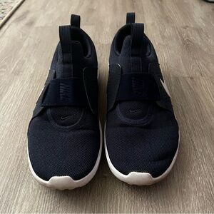 Navy Blue Nike Slip On Sneakers Men’s Size 10.5